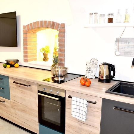 Studio Apartment Surf By The Sea Abbazia Esterno foto